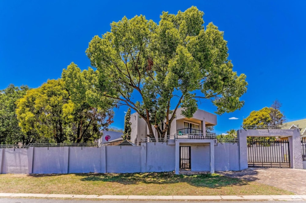 House for sale in Strijdom Park - RAN1678750