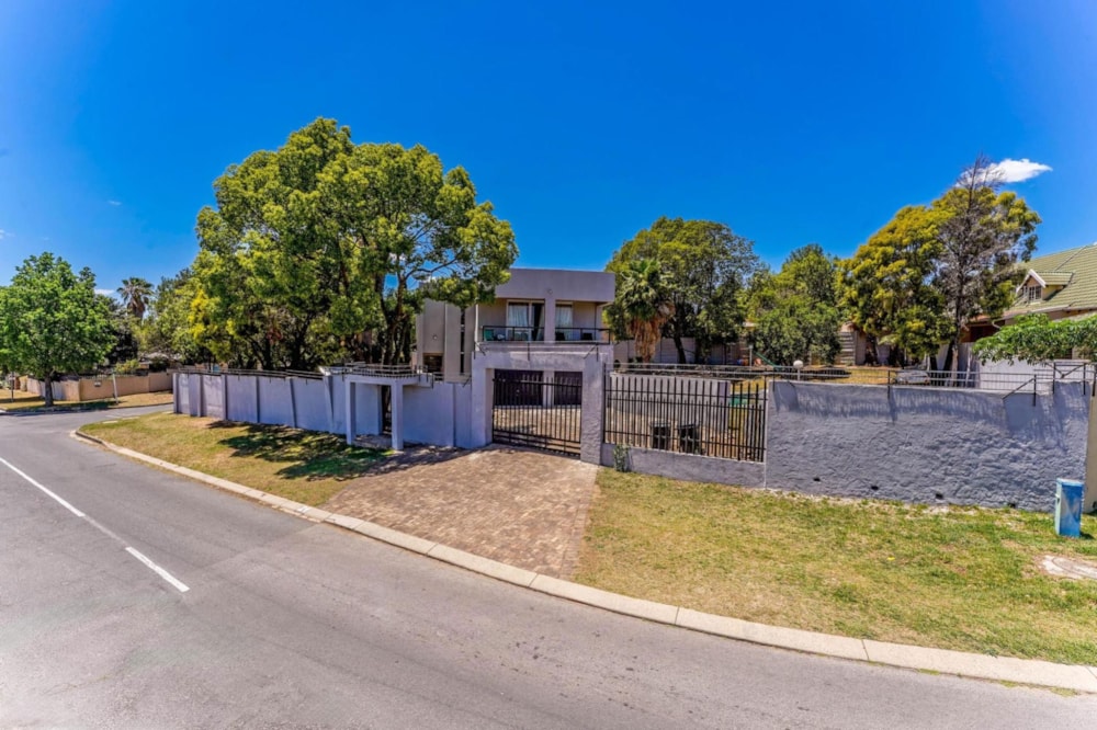 House for sale in Strijdom Park - RAN1678750