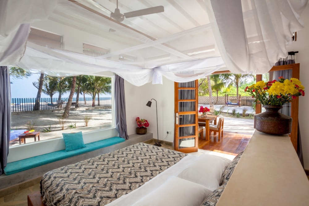 Beach bungalow to rent in Galu, Kenya - 3KE1682688 Beach bungalow to rent in Galu, Kenya - 3KE1682688