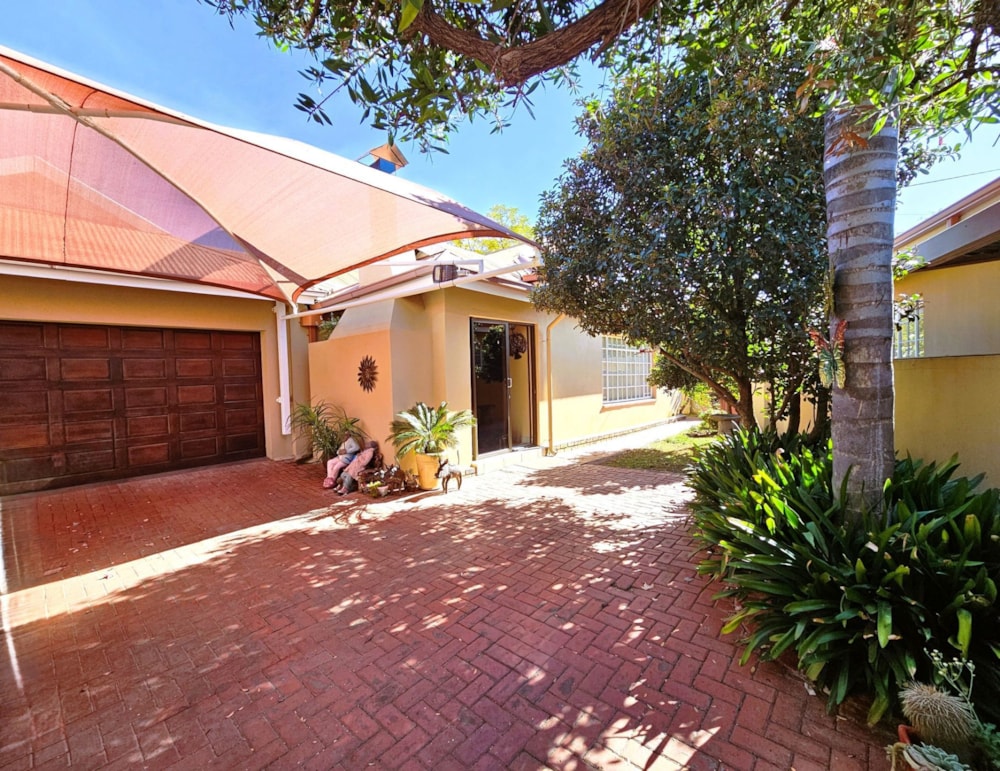 Security complex home let in Melodie - 1HR1675672 Security complex home let in Melodie - 1HR1675672