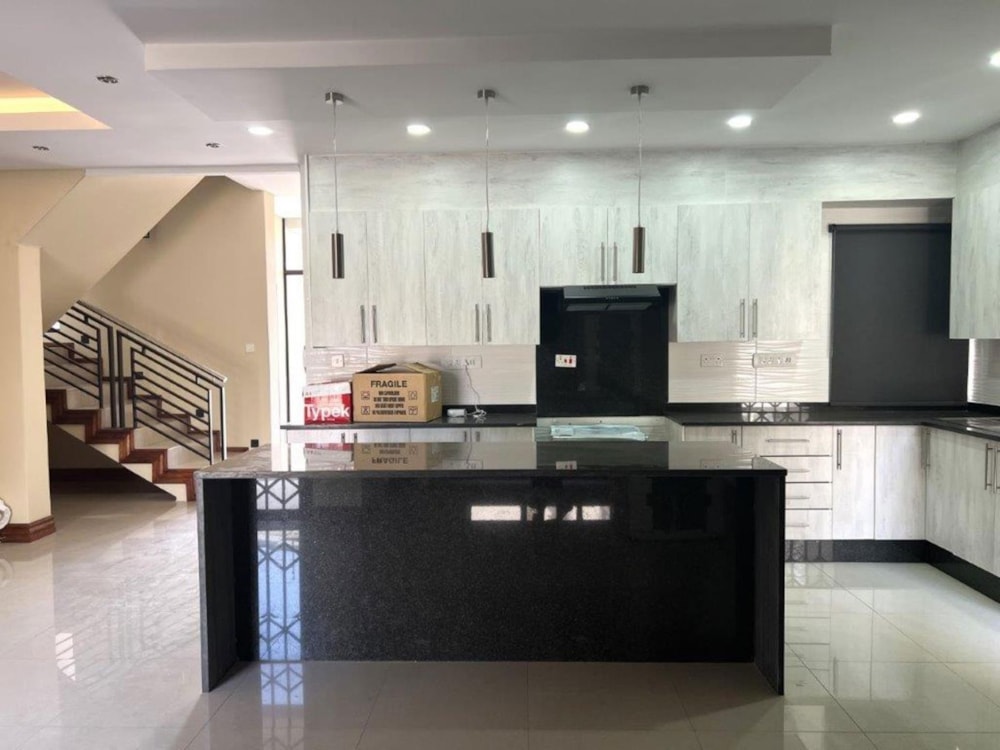 Townhouse to rent in Partial, Botswana - 3BO1719644