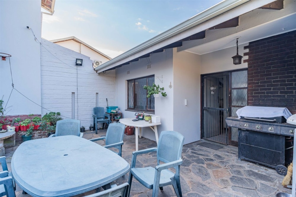 House for sale in Moseley Park - 1WP1675745