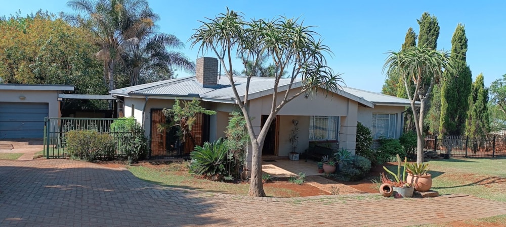 House for sale in Signal Hill, Newcastle - 1NW1675831