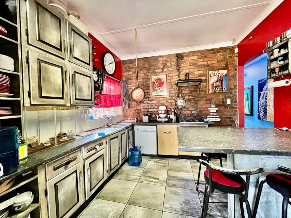 House for sale in Beaconsfield - 1KJ1676124