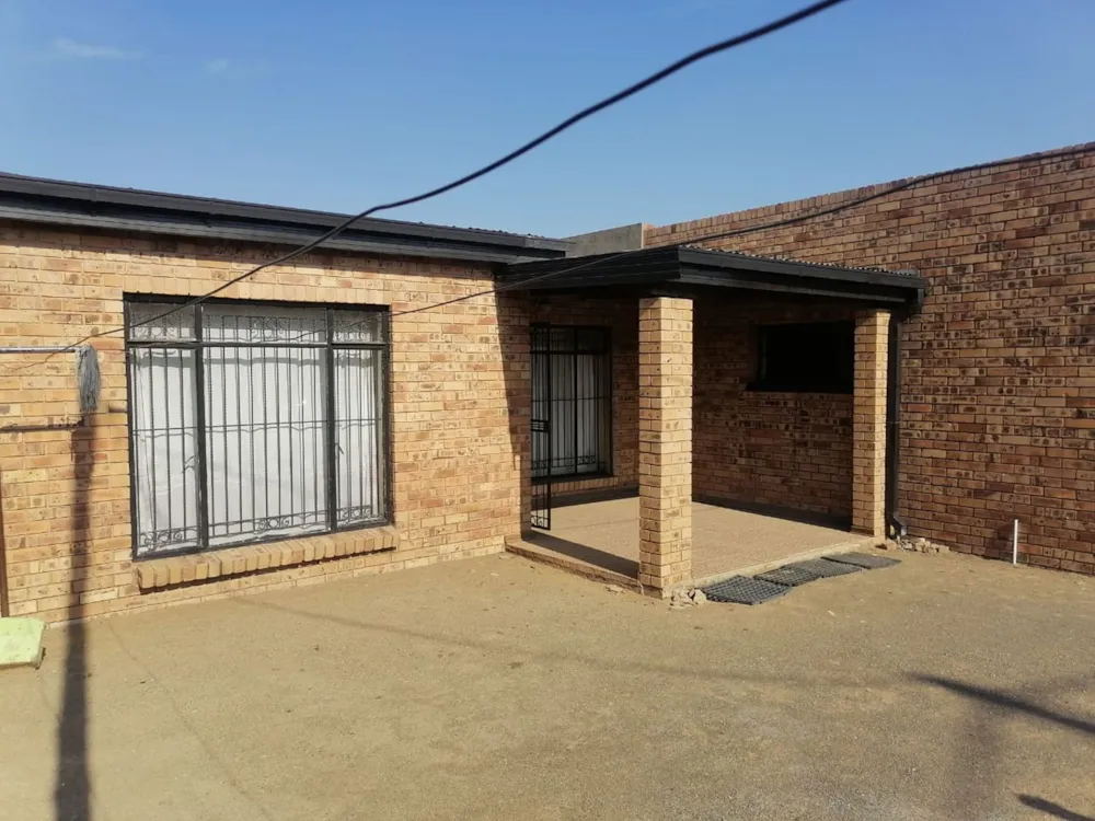 House for sale in Rocklands, Kagisanong - 1BX1676239 House for sale in Rocklands, Kagisanong - 1BX1676239