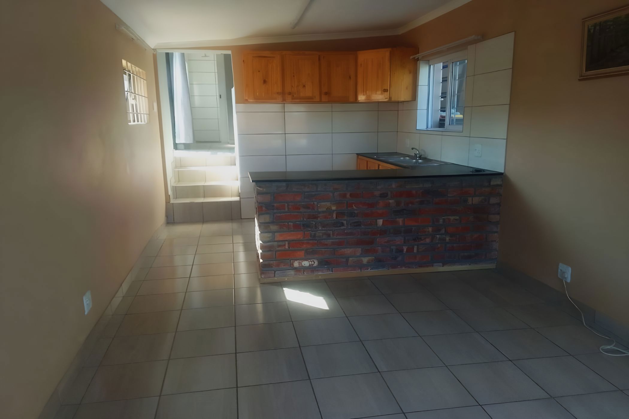 Garden apartment to rent in Van Riebeeck Hoogte - 1UK1702375