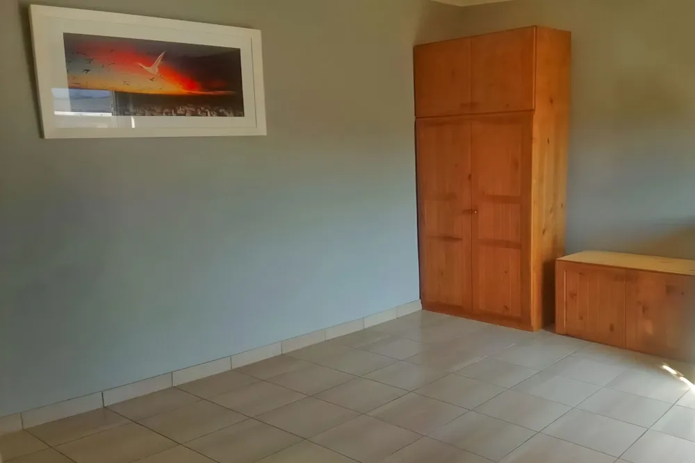 Garden apartment let in Van Riebeeck Hoogte - 1UK1702375 Garden apartment let in Van Riebeeck Hoogte - 1UK1702375
