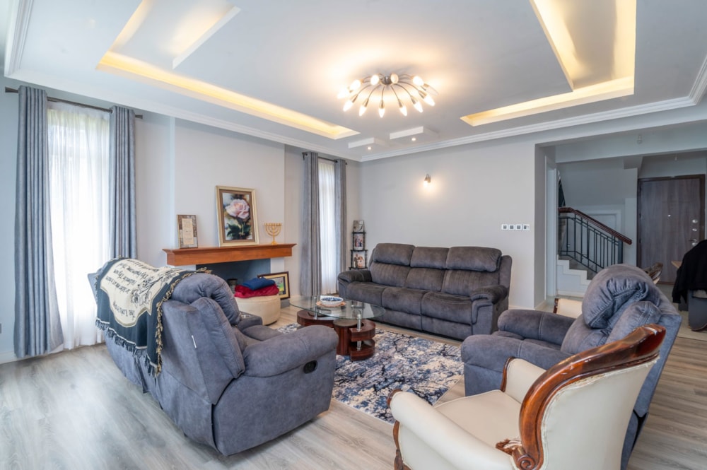 Townhouse sold in Kiambu Road, Kenya - 3KE1676533 Townhouse sold in Kiambu Road, Kenya - 3KE1676533