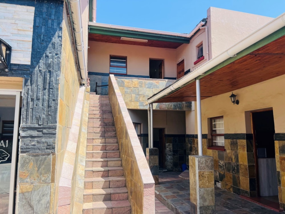 Commercial Building for sale in King Williams Town (Qonce) - 1MH1676372