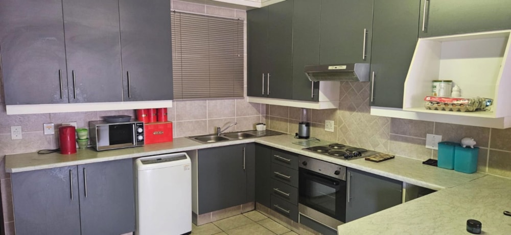 Apartment for sale in Alberton North - 1AB1676528 Apartment for sale in Alberton North - 1AB1676528