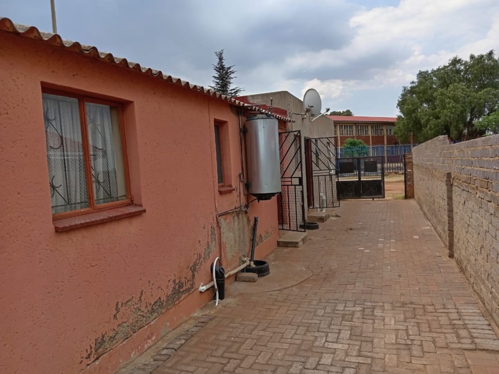 House for sale in Sebokeng - 1VT1676829 House for sale in Sebokeng - 1VT1676829
