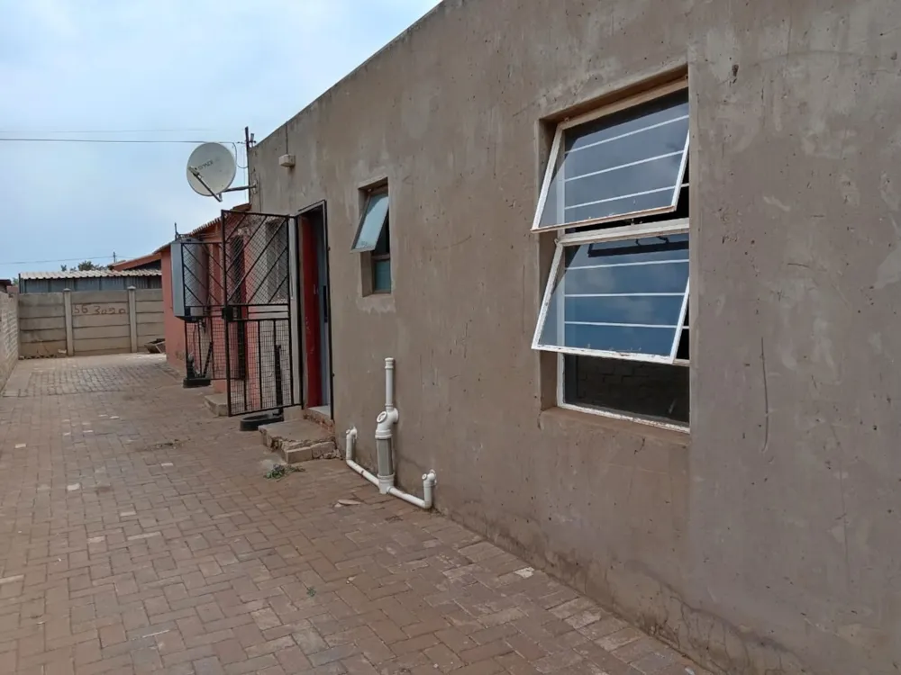 House for sale in Sebokeng - 1VT1676829 House for sale in Sebokeng - 1VT1676829