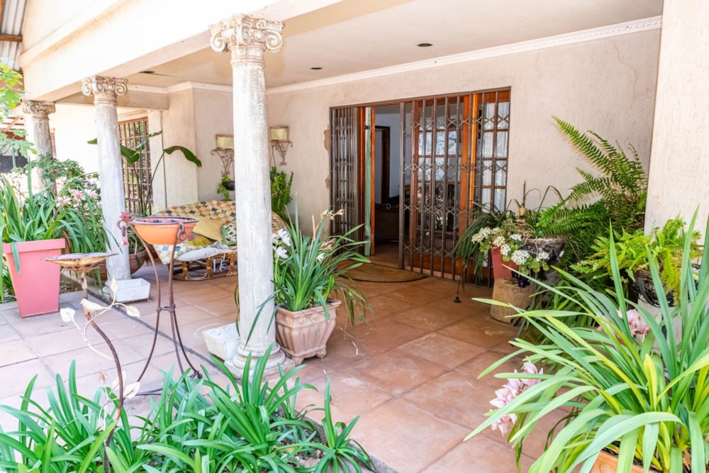 House let in Parktown - JBL1677184 House let in Parktown - JBL1677184