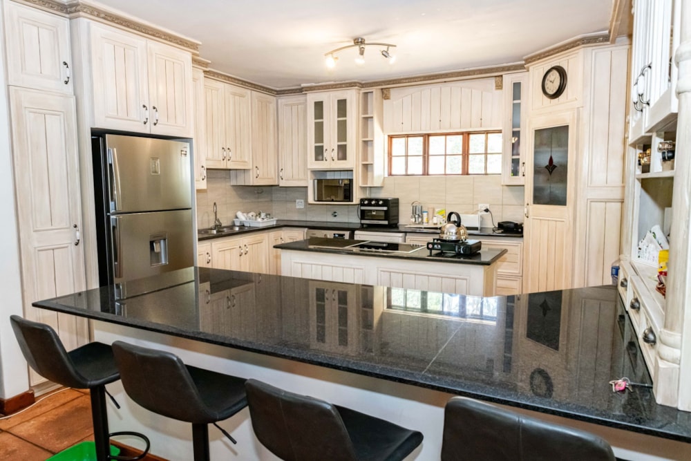 House let in Parktown - JBL1677184 House let in Parktown - JBL1677184