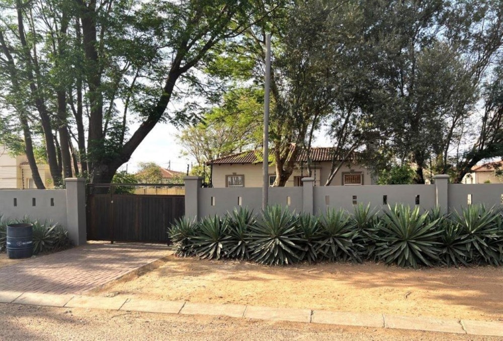 House let in Phakalane, Botswana - 3BO1684207 House let in Phakalane, Botswana - 3BO1684207