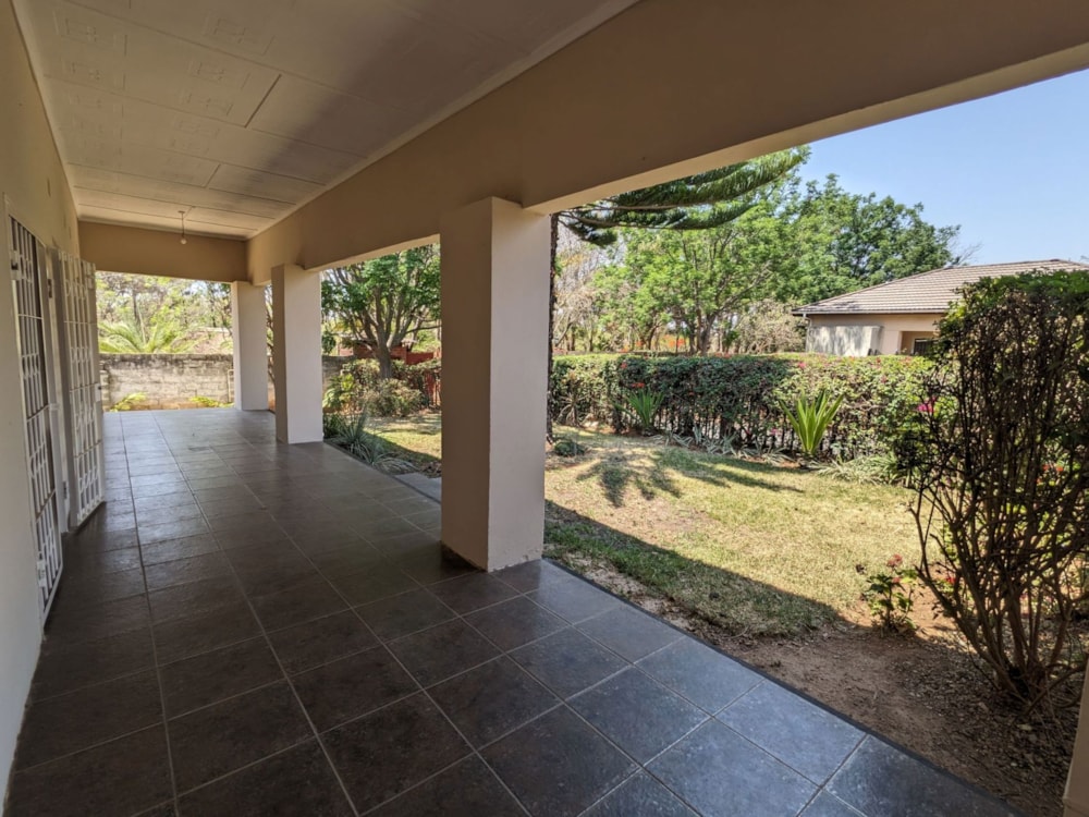 Single-storey house to rent in Leopards Hill, Zambia - 3ZA1680774 Single-storey house to rent in Leopards Hill, Zambia - 3ZA1680774