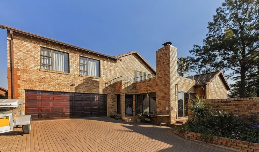 Townhouse for sale in Oriel - BED1678422