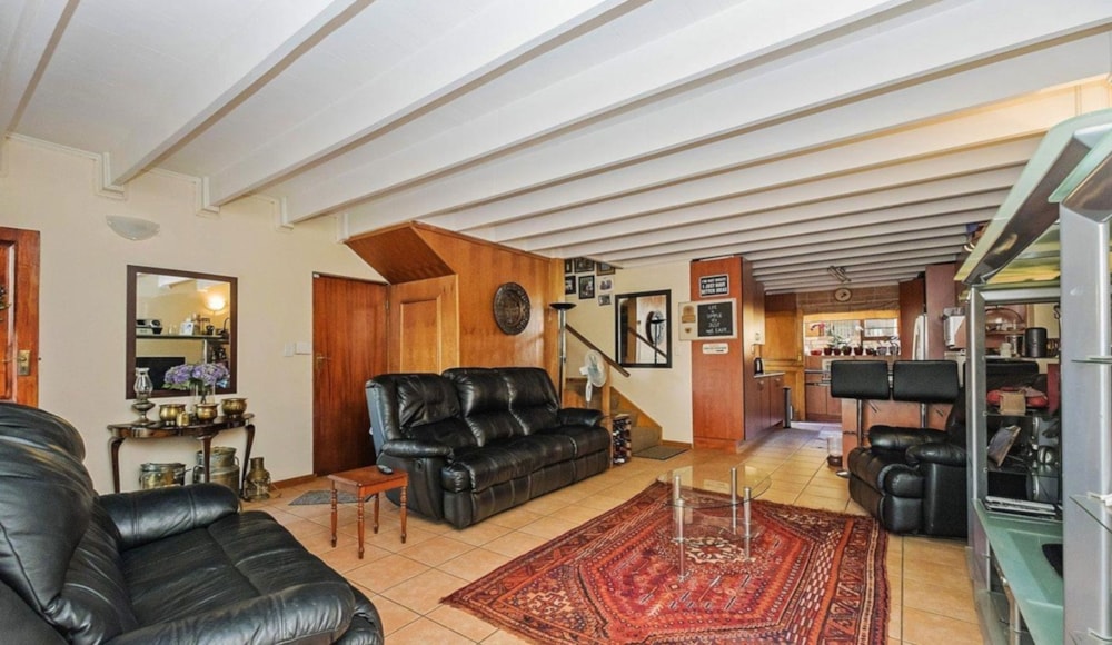 Townhouse for sale in Oriel - BED1678422