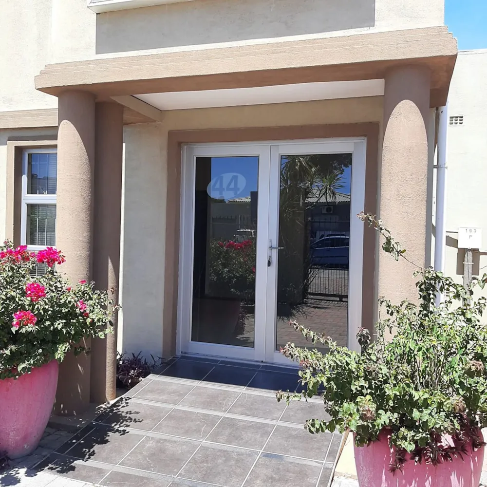 Commercial Building to rent in Port Elizabeth (Gqeberha) - 1PLZ1677447 Commercial Building to rent in Port Elizabeth (Gqeberha) - 1PLZ1677447