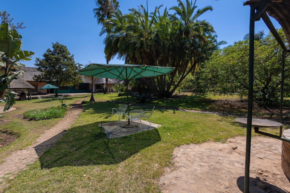 Game lodge for sale in Hatfield, Zimbabwe - 3ZB1729950 Game lodge for sale in Hatfield, Zimbabwe - 3ZB1729950