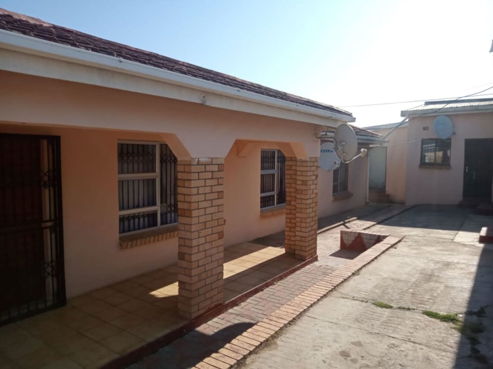 House sold in Northcrest - 1MH1677736