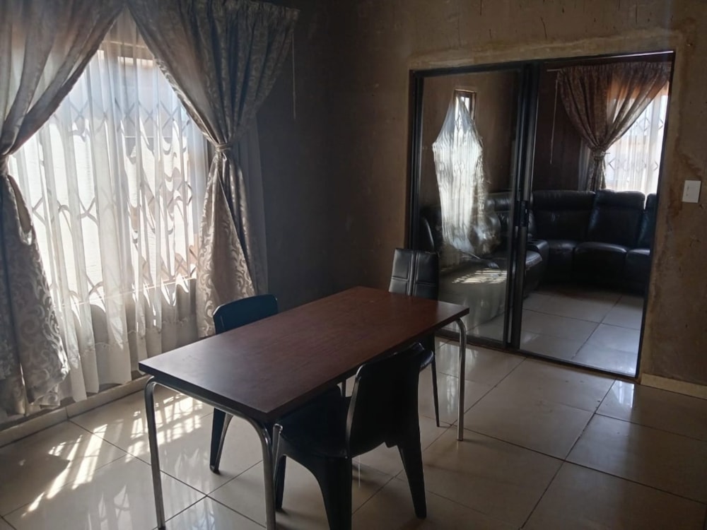 House sold in Evaton - 1VT1677595 House sold in Evaton - 1VT1677595