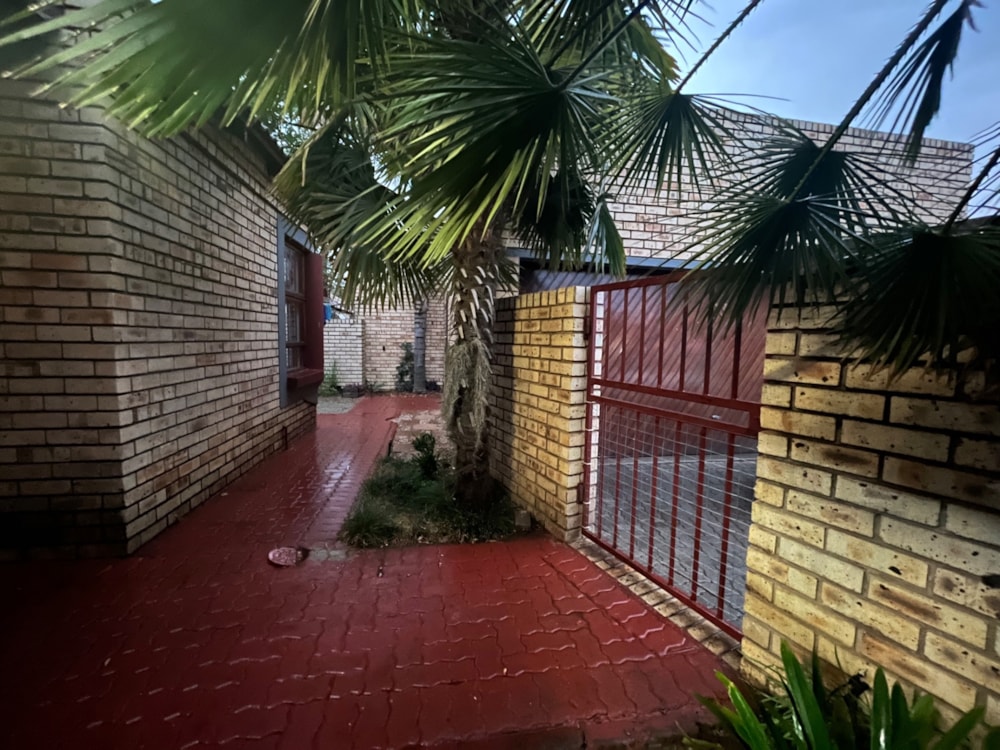 Townhouse for sale in  Vanderbijlpark SW 5 - 1VT1718229