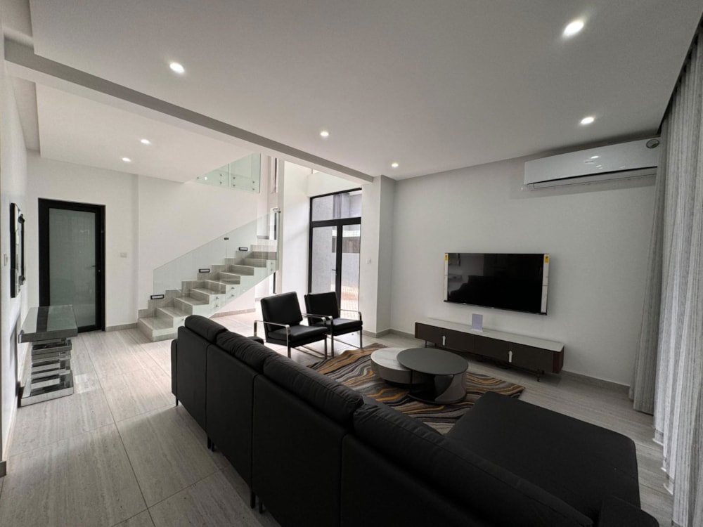 Security complex home to rent in Rhodespark, Zambia - 3ZA1678856