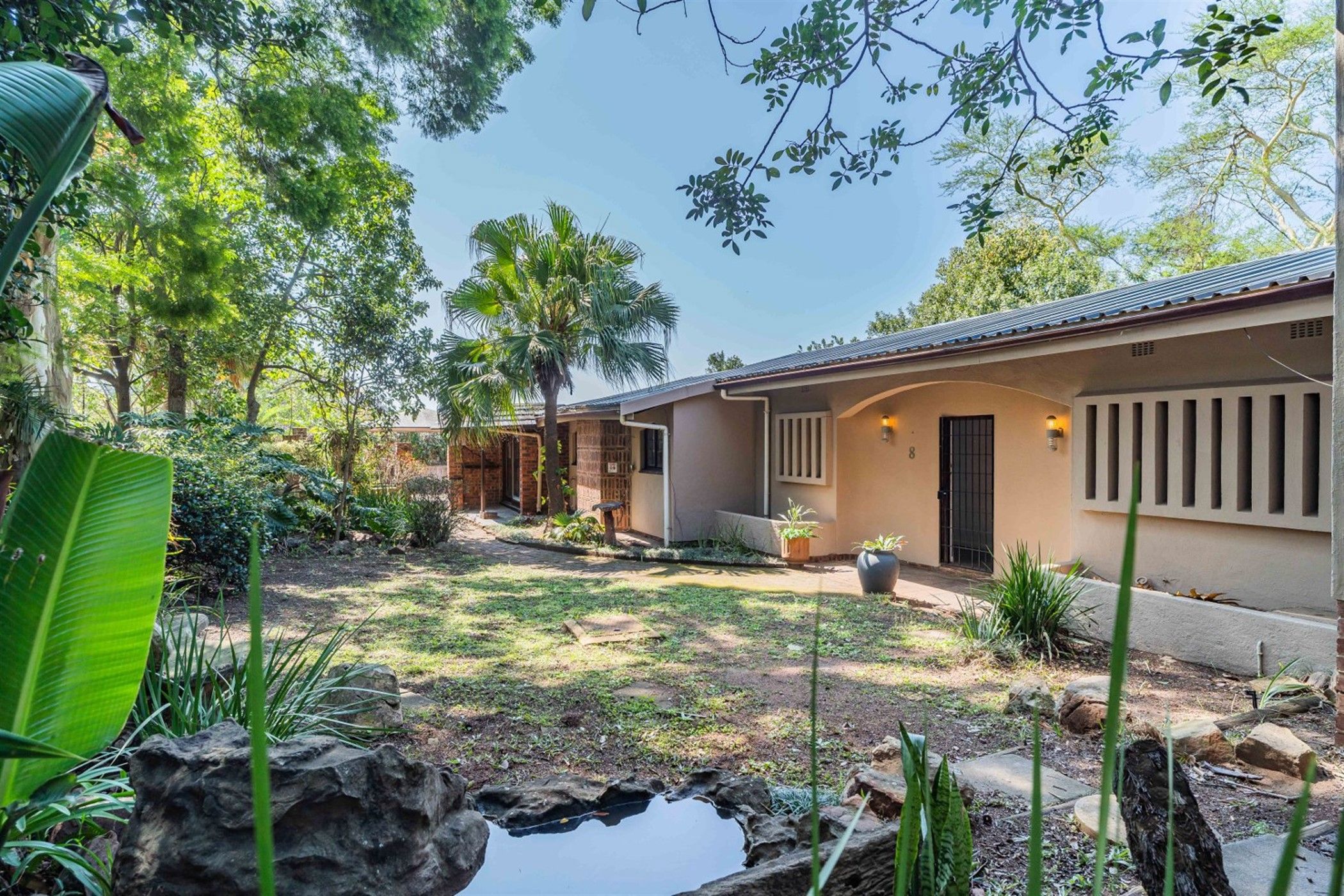 House for sale in Rouken Glen - 1WP1677854