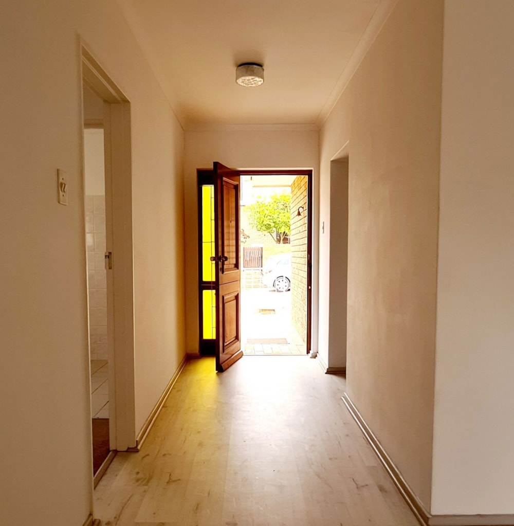 House let in Moorreesburg - 1MS1694709