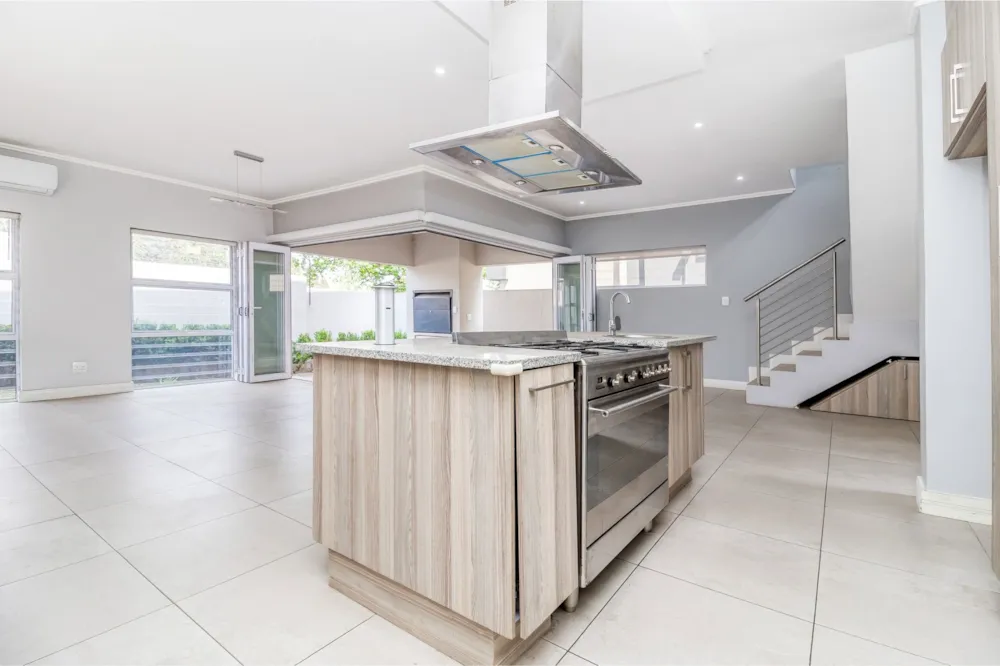 Double-storey cluster let in Bryanston - JBL1723707