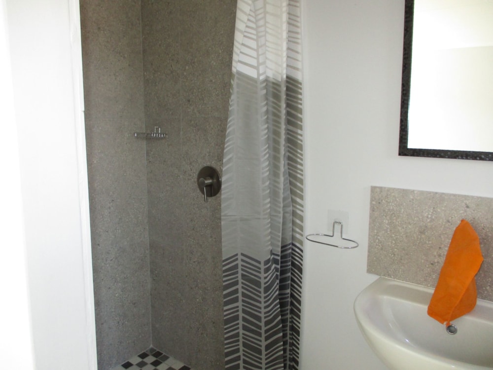 Apartment let in Amanzimtoti - 1WB1738667