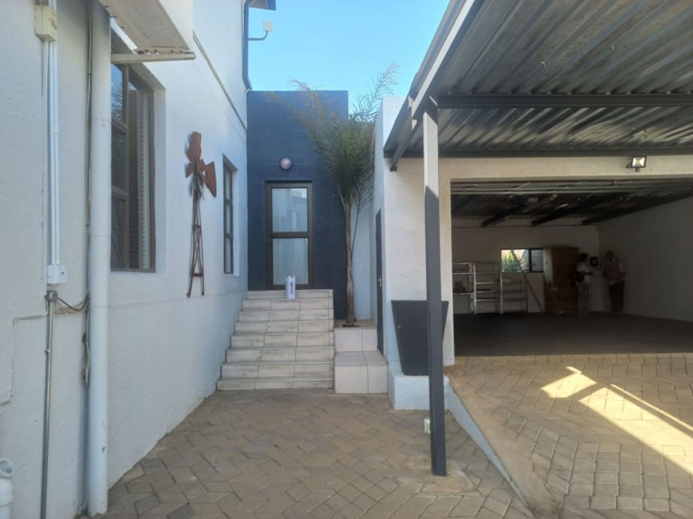House sold in Auasblick, Namibia - 3NM1678214