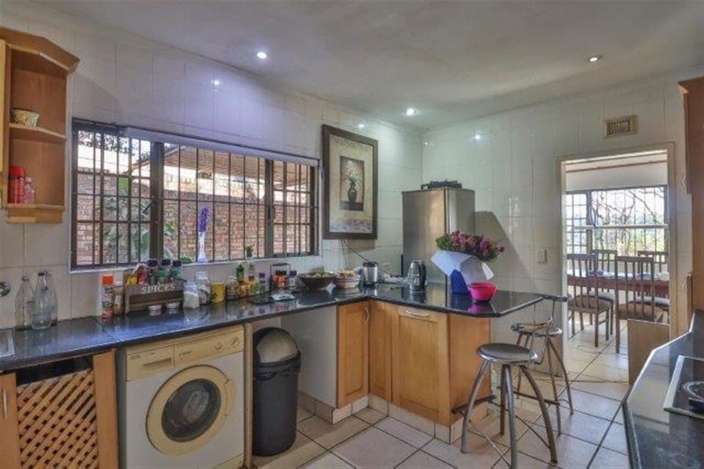 House for sale in Rouken Glen - 1WP1678345