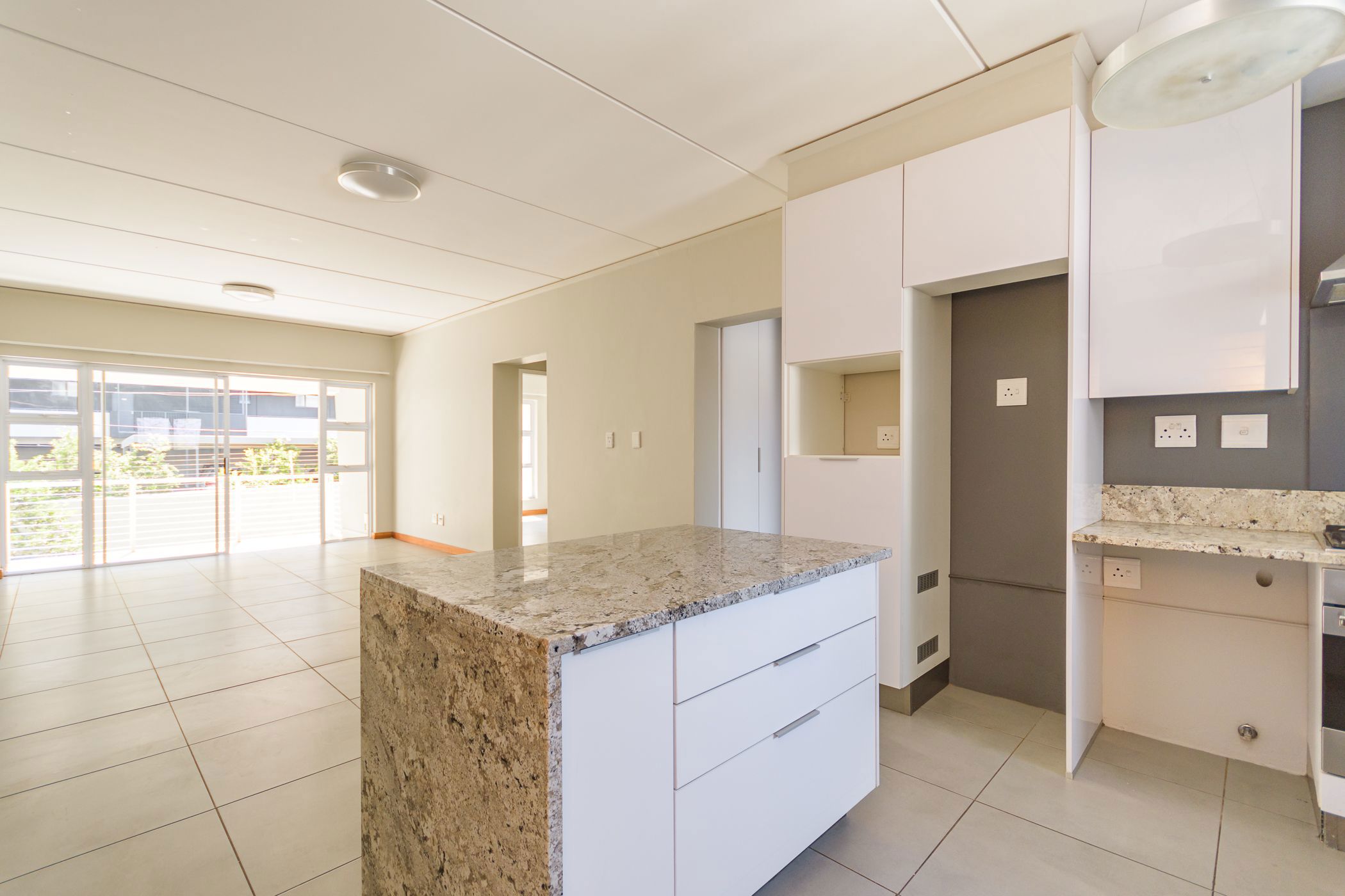 Apartment sold in Bryanston - HP1678478