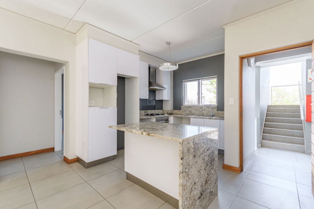 Apartment for sale in Bryanston - HP1678514
