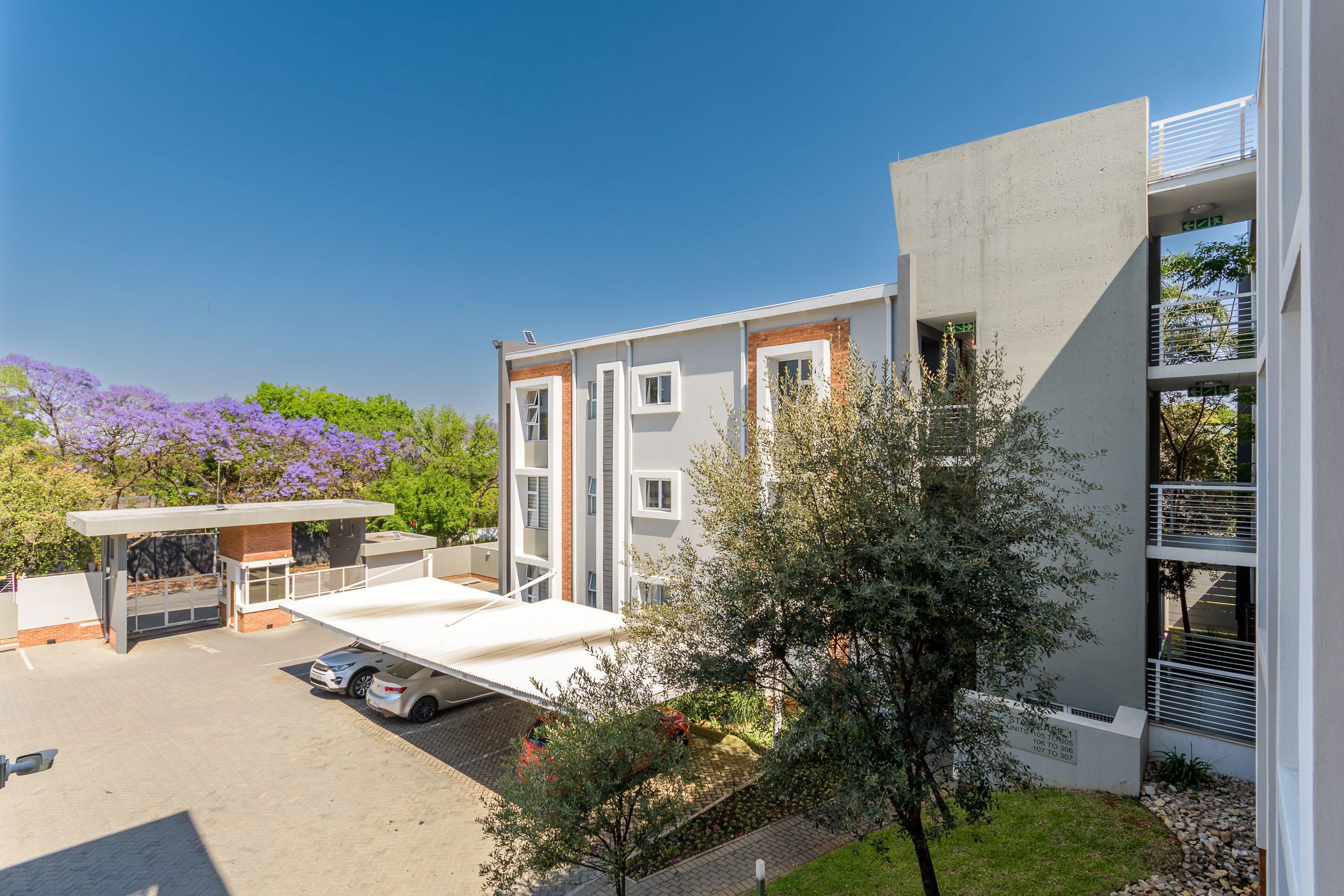 Apartment for sale in Bryanston - HP1678514