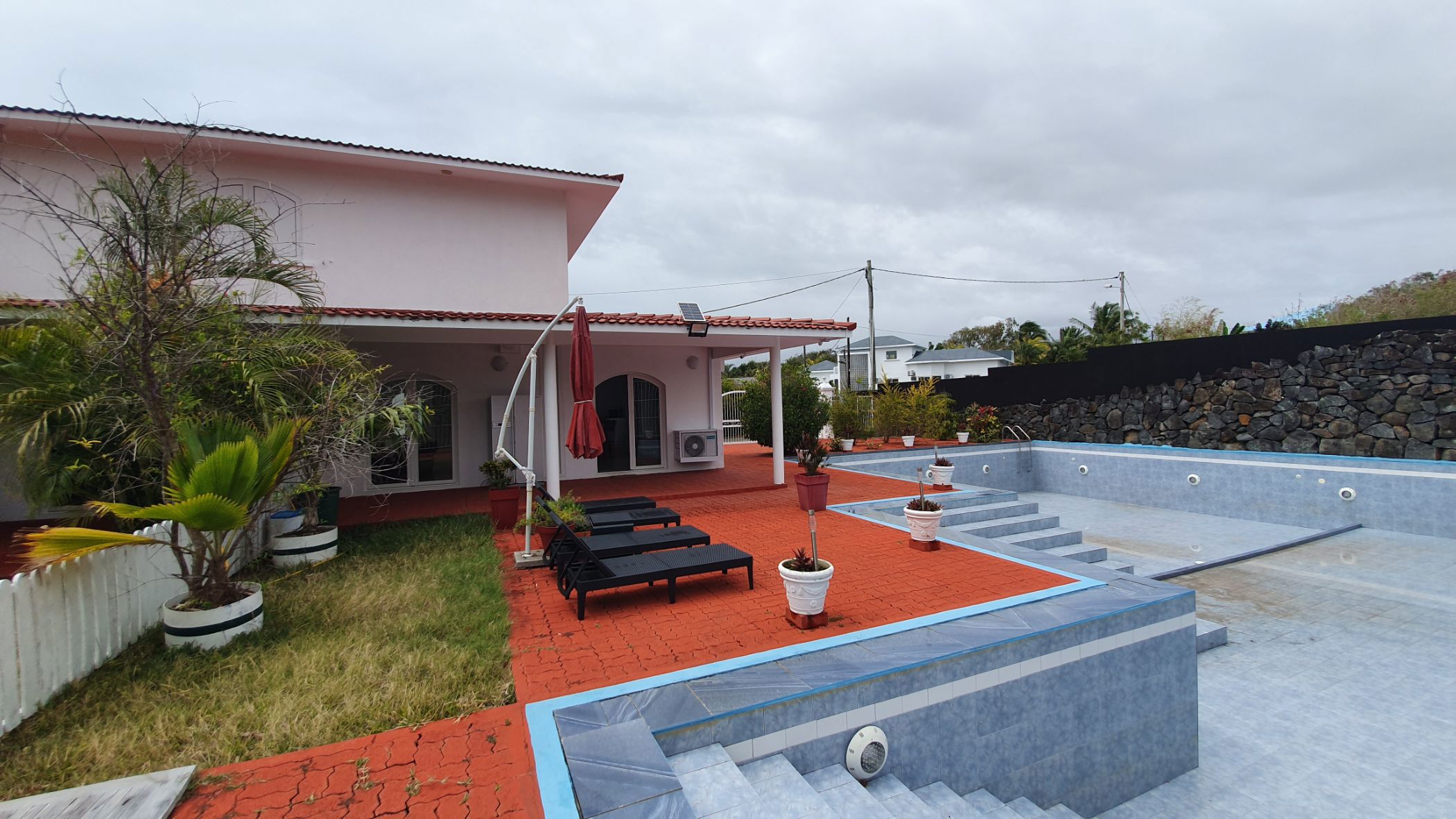 House for sale in St Antoine, Mauritius - MPR1678600
