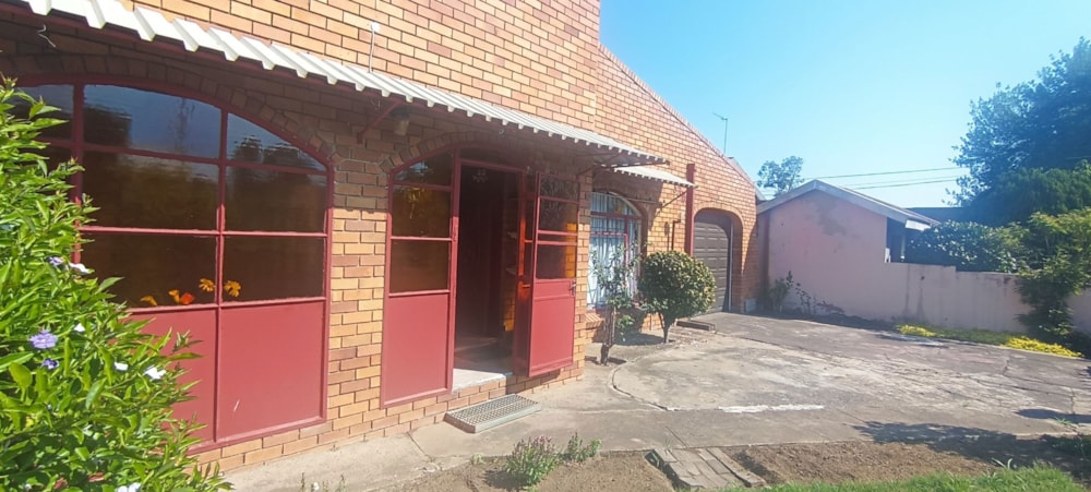 House for sale in Lennoxton - 1NW1678896