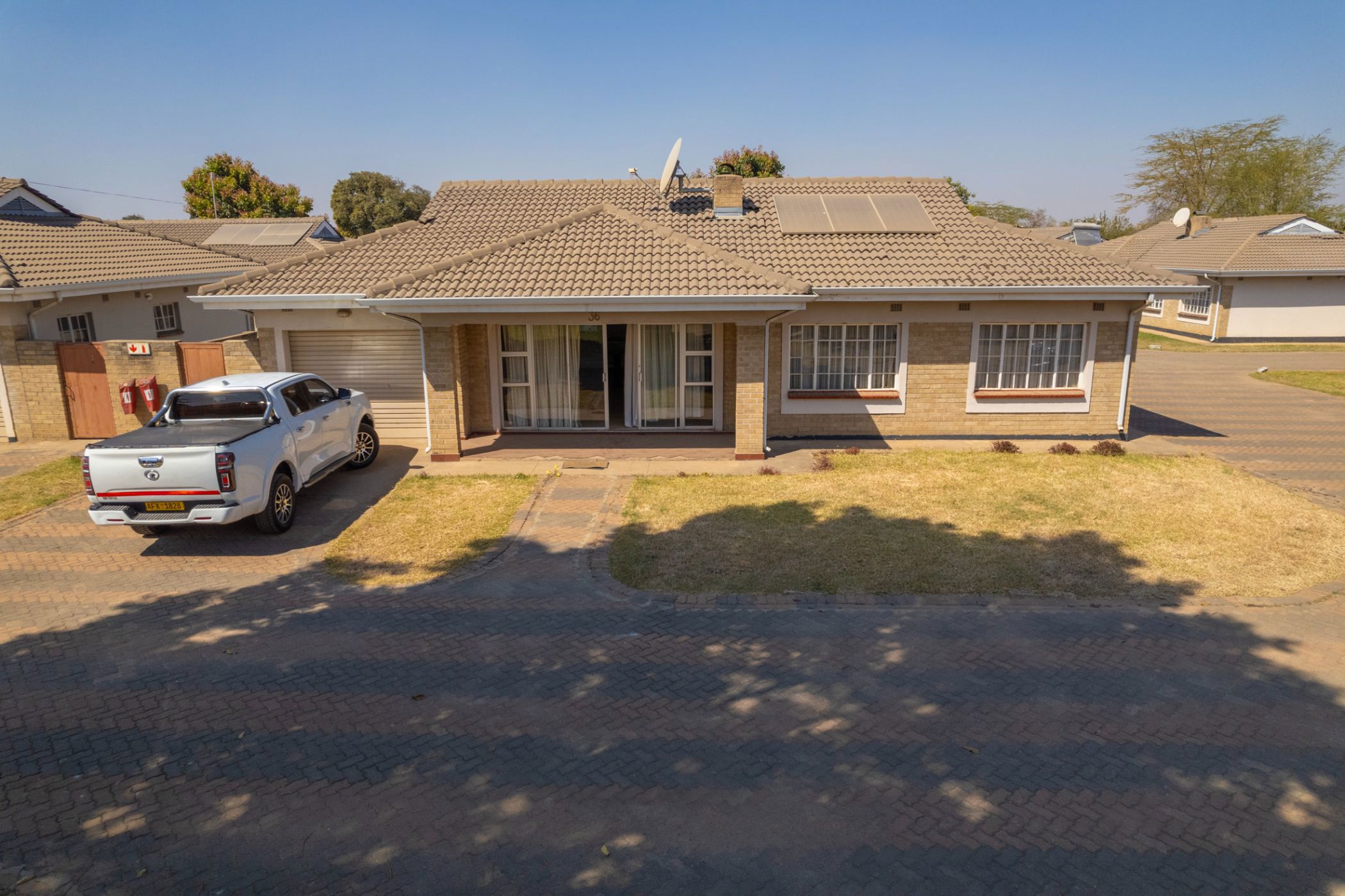 Apartment for sale in Waterfalls, Zimbabwe - 3ZB1678655