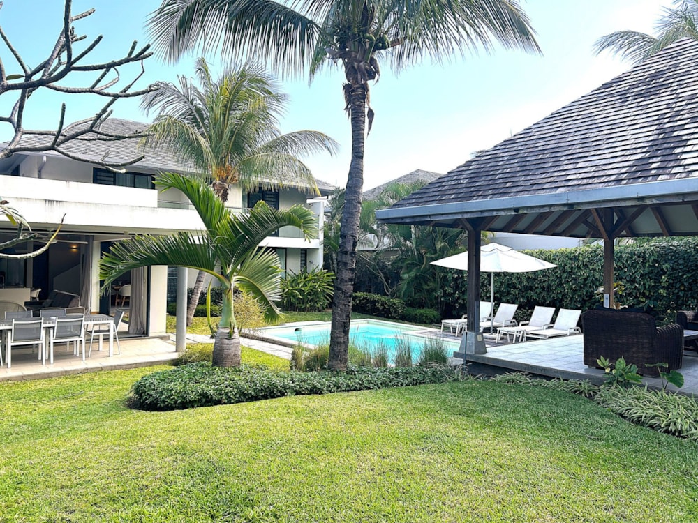 Double-storey house for sale in Tamarin, Mauritius - MUR1678720