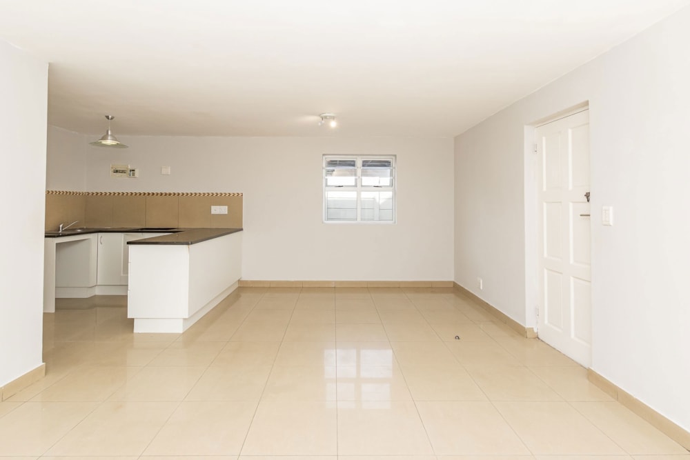 Apartment let in Wynberg, Cape Town - RBL1678958 Apartment let in Wynberg, Cape Town - RBL1678958