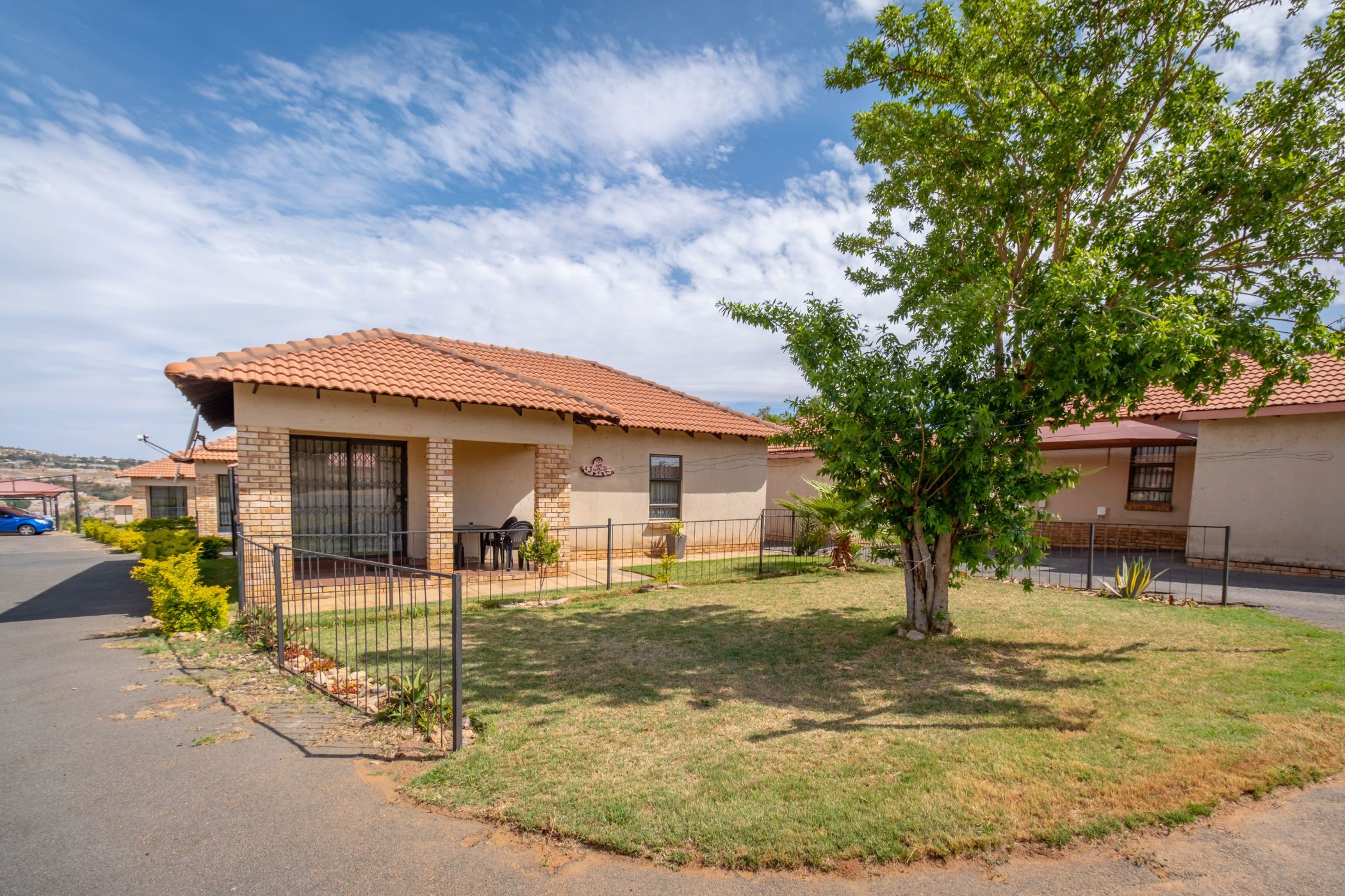 Cluster sold in Grobler Park - RDT1679017