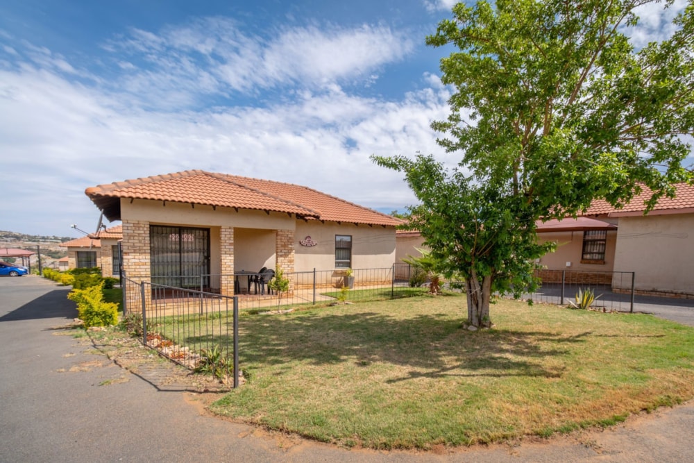 Cluster sold in Grobler Park - RDT1679017 Cluster sold in Grobler Park - RDT1679017