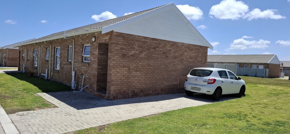Townhouse let in Fairview, Port Elizabeth, Gqeberha - 1PLZ1678939