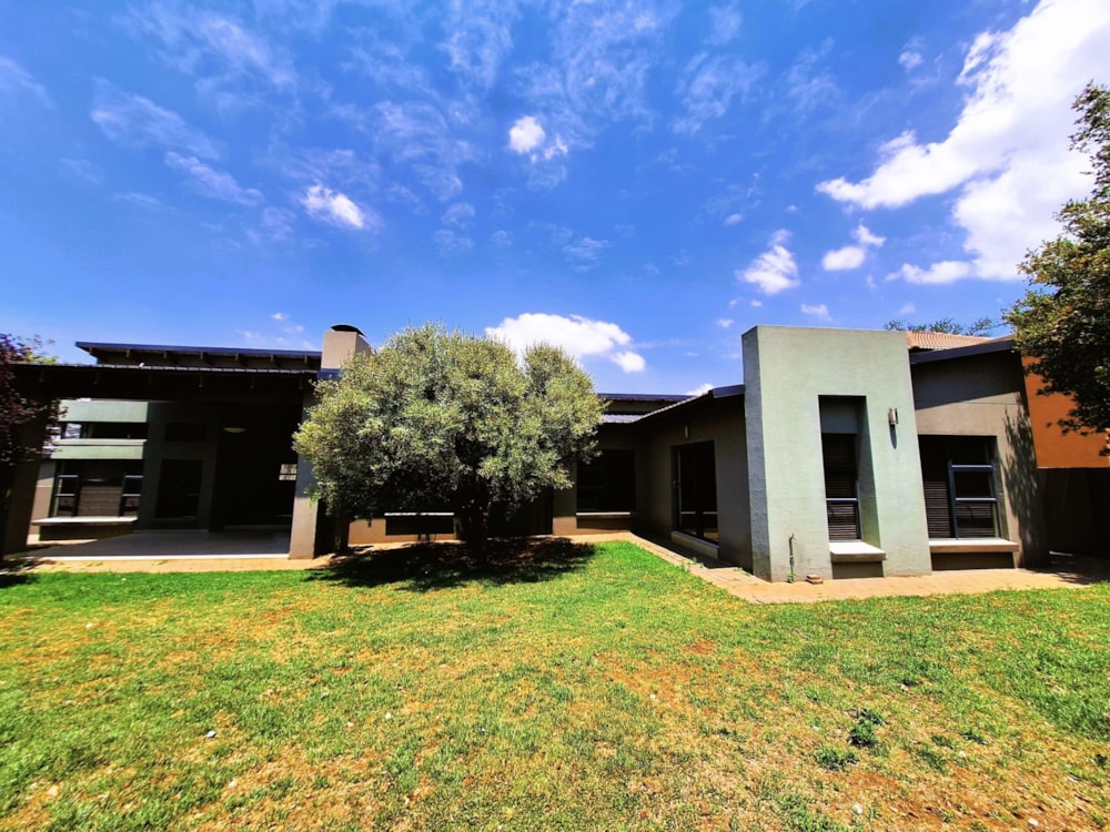 Single-storey house to rent in Midstream Estate - CNL1678840 Single-storey house to rent in Midstream Estate - CNL1678840