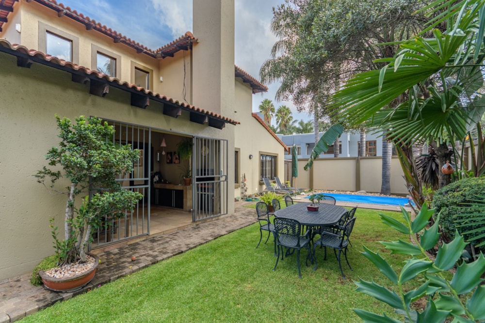 Cluster let in Bedfordview - BWL1678923 Cluster let in Bedfordview - BWL1678923