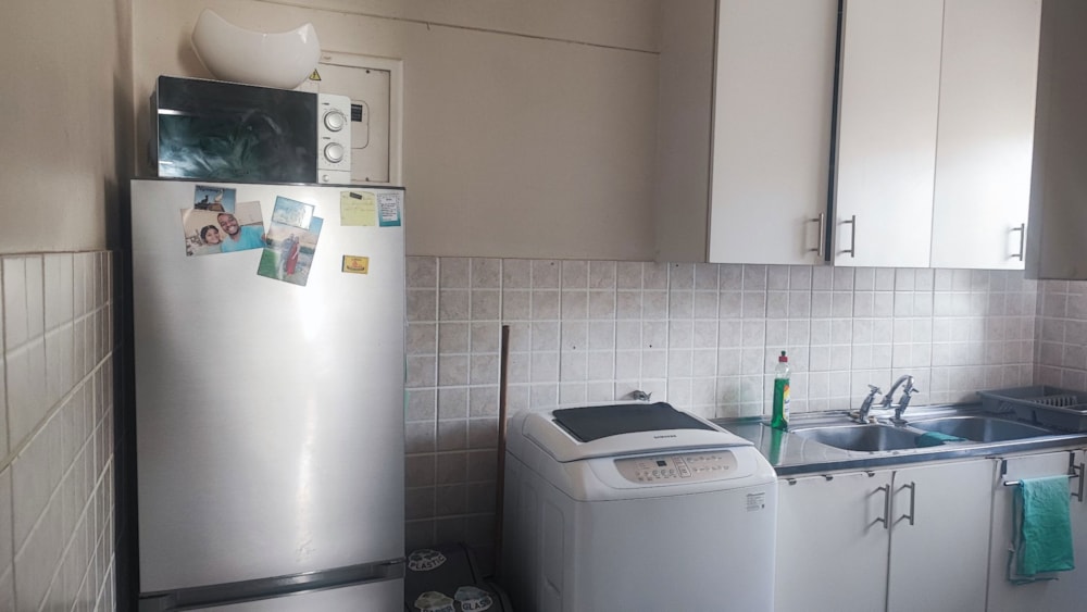 Apartment let in Kenilworth, Cape Town - RBL1684682 Apartment let in Kenilworth, Cape Town - RBL1684682