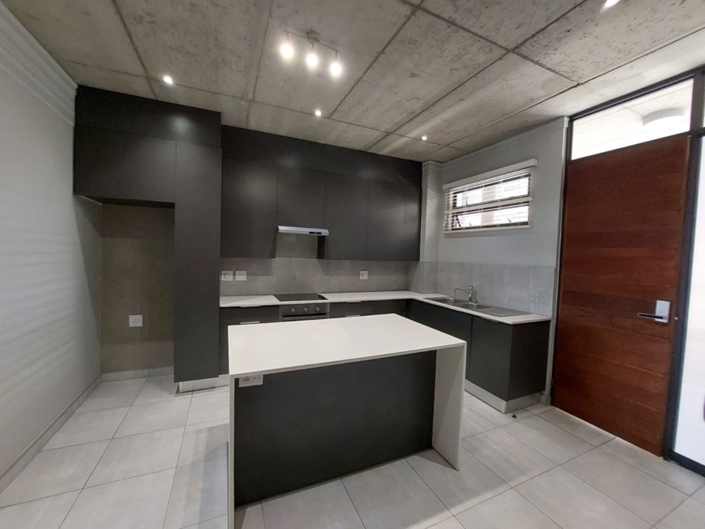 Apartment for sale in Brooklyn, Pretoria East - PT1681368 Apartment for sale in Brooklyn, Pretoria East - PT1681368