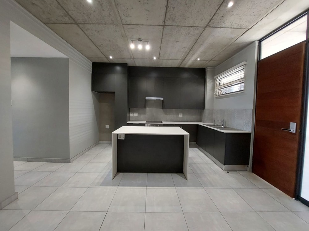 Apartment for sale in Brooklyn, Pretoria East - PT1681368 Apartment for sale in Brooklyn, Pretoria East - PT1681368